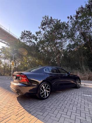 VOLVO S60 2.0 T4 MOMENTUM GASOLINA 4P AUTOMÁTICO VOLVO S60 2.0 T4 MOMENTUM GASOLINA 4P AUTOMÁTICO